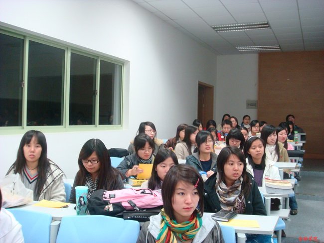 ctrl+鼠标滚轮缩放